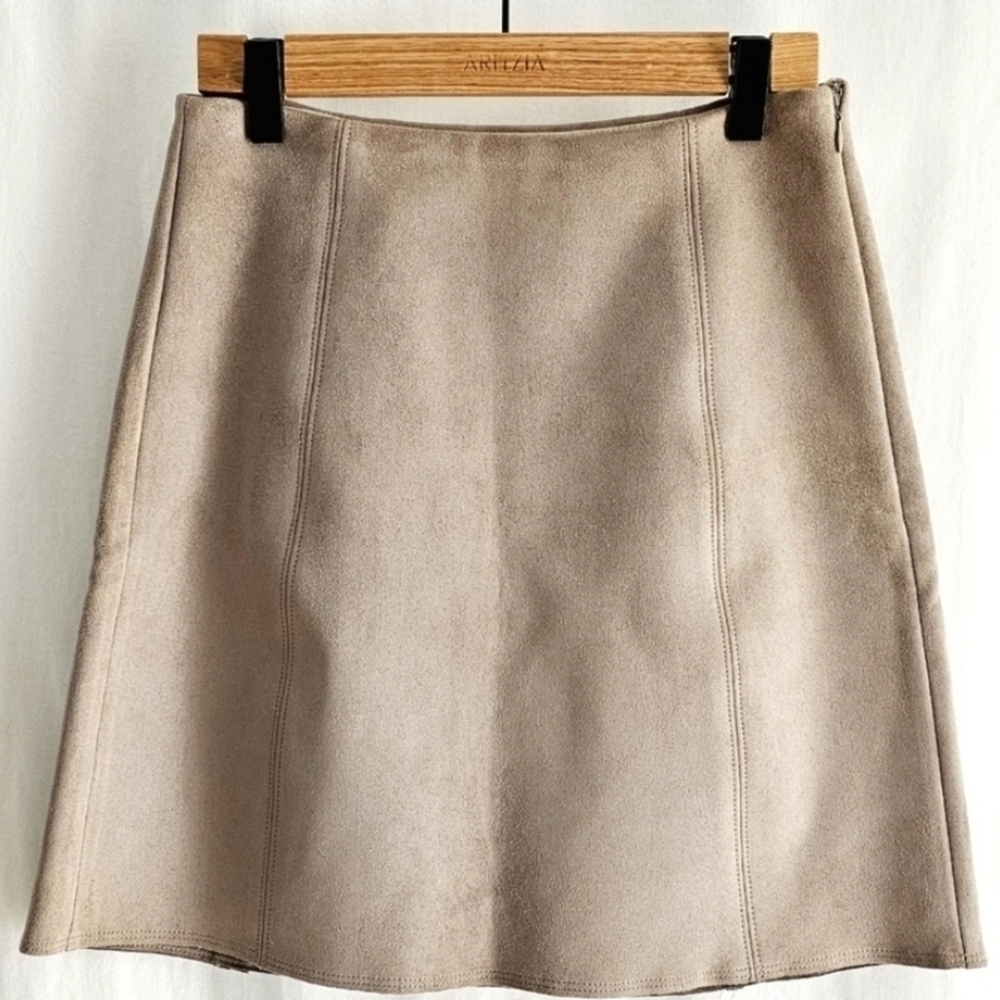 🇨🇦 Aritzia Babaton Tan Faux Suede A-Line Hopper Mini Skirt